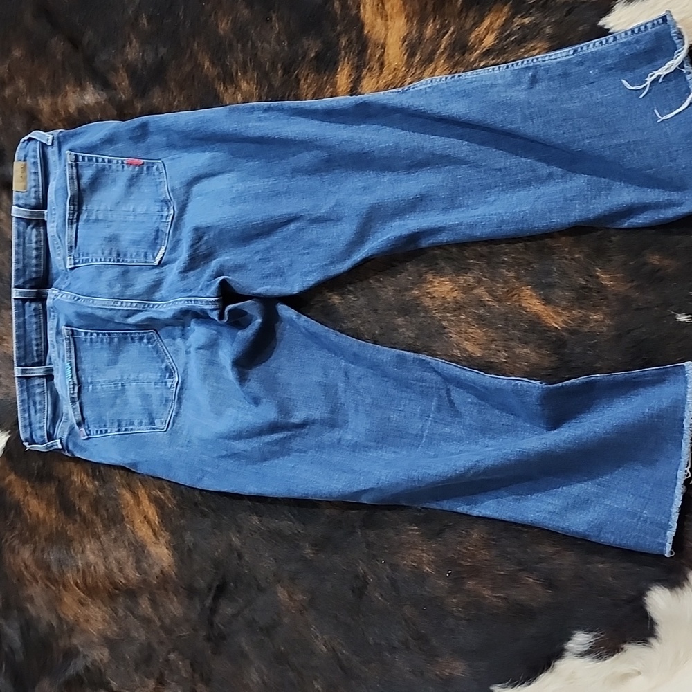 Ariat Distressed Blue Jeans - Picture 4 of 5
